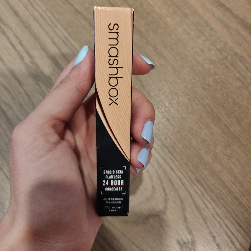 SMASHBOX Studio Skin Flawless 24 Hour Concealer- Medium Cool Peach